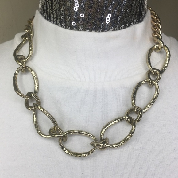 St Thomas gold tone link chain statement necklace - Picture 1 of 3